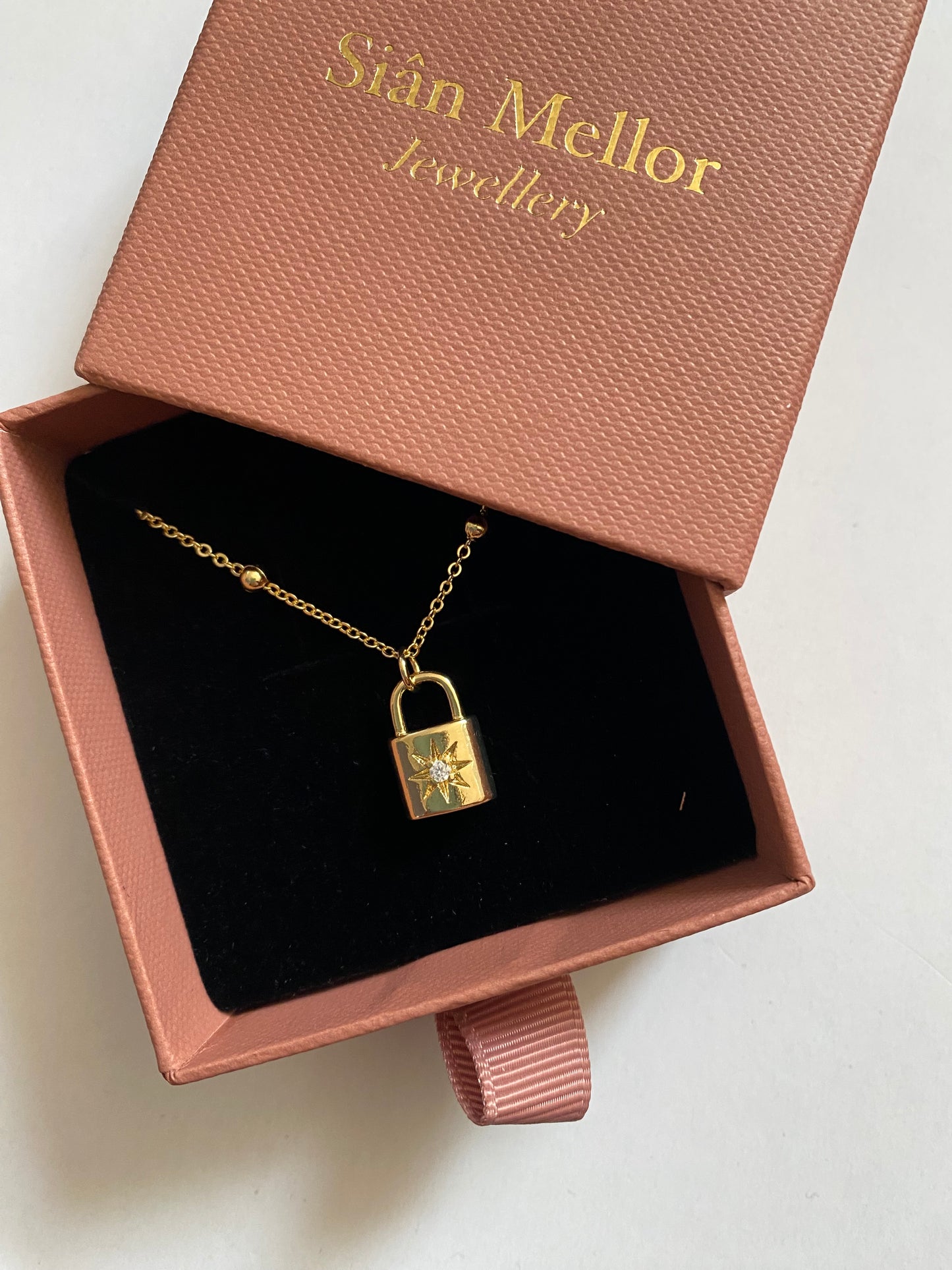 Padlock necklace